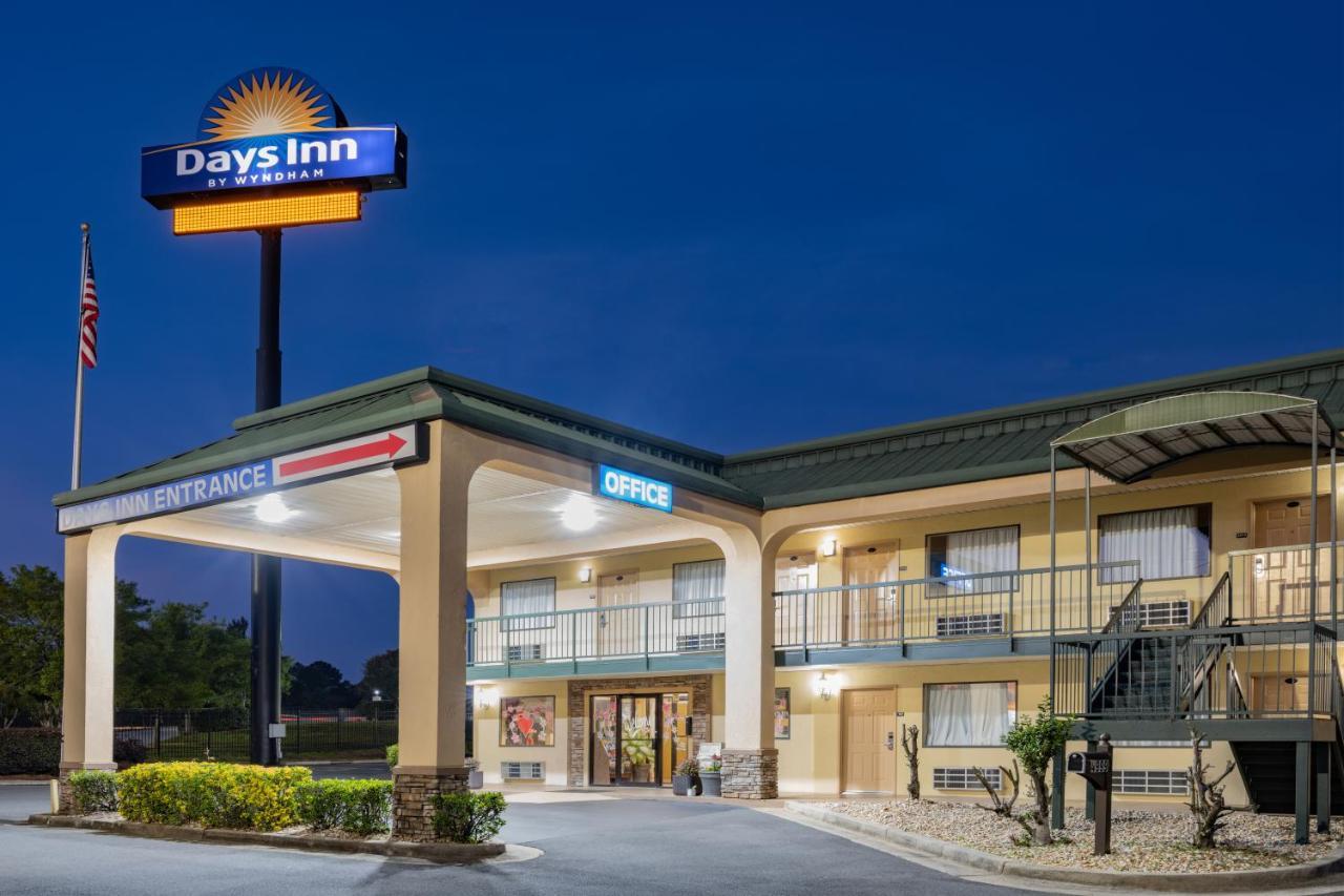 Days Inn By Wyndham Macon I-475 Экстерьер фото