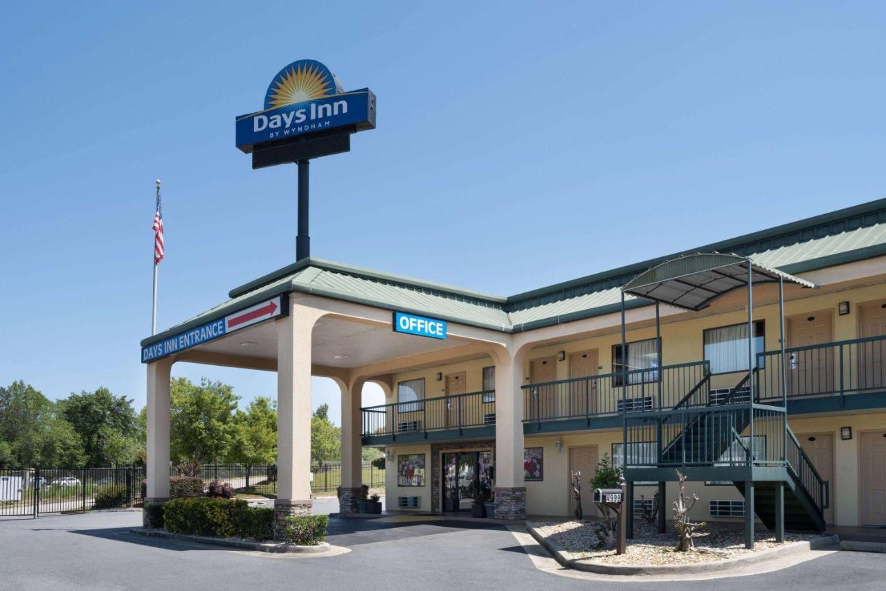 Days Inn By Wyndham Macon I-475 Экстерьер фото